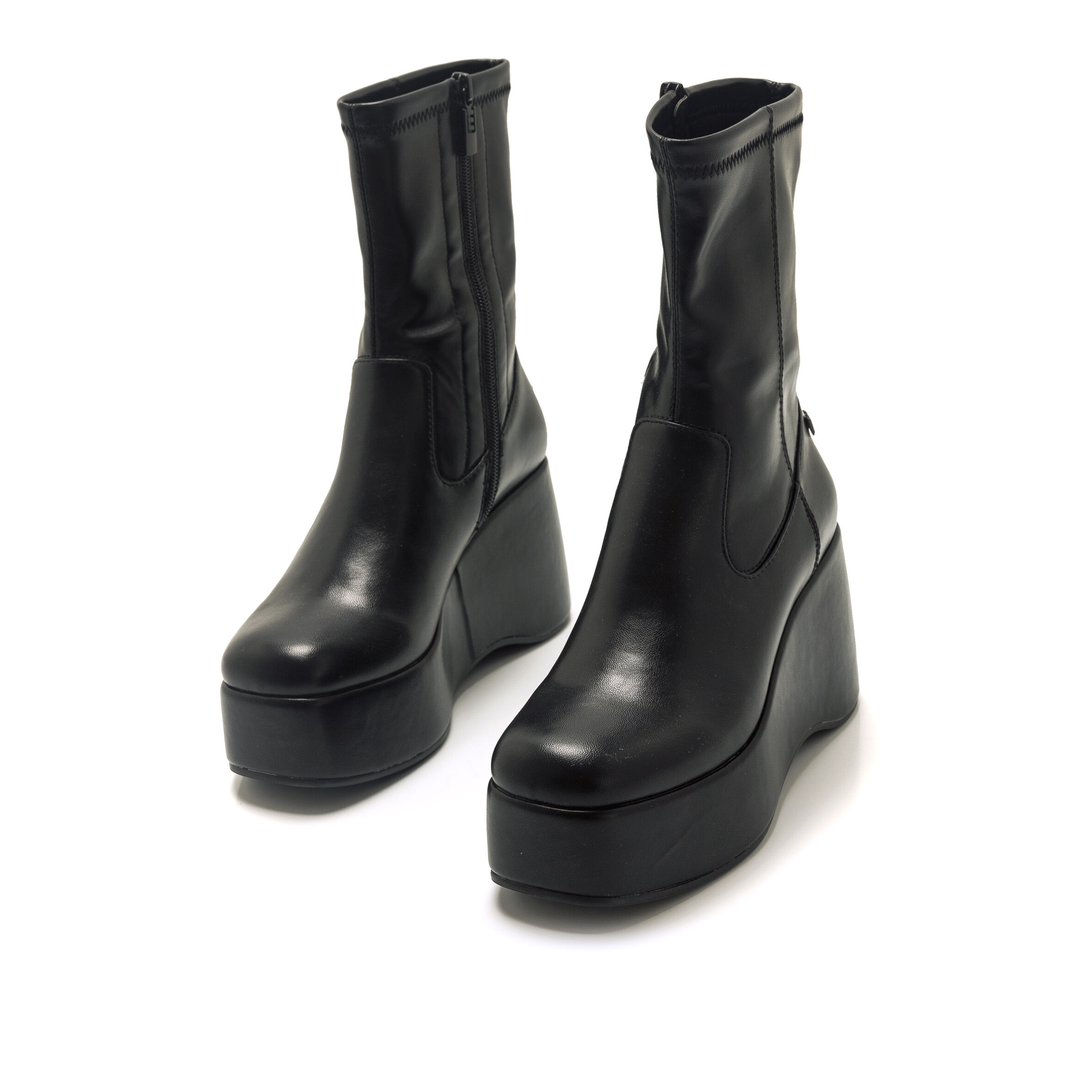 Achetez NIGHT par 79.95 EUR Chaussures et accessoires pour femme